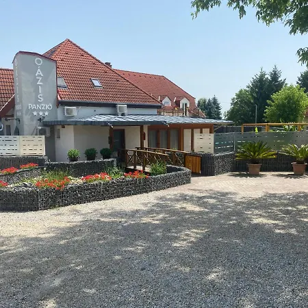 Oazis Panzio Bed & Breakfast Gyenesdias