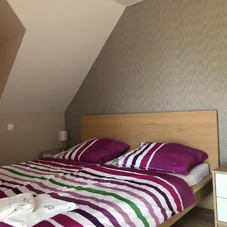 Oazis Panzio Bed & Breakfast *