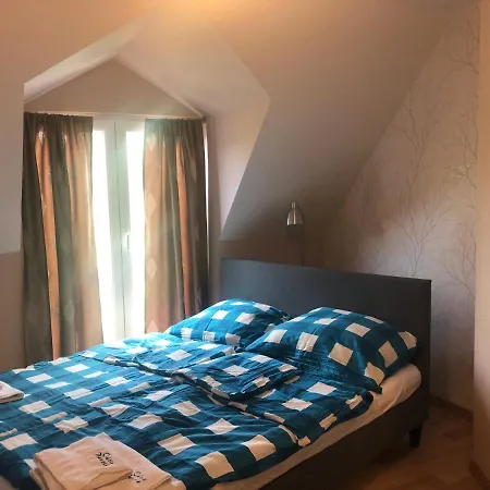 Oazis Panzio Bed & Breakfast Gyenesdias