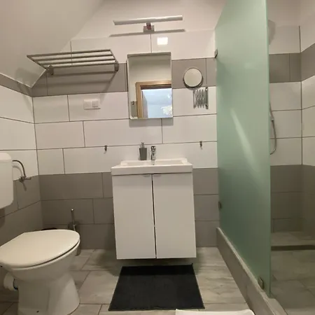 Oazis Panzio Nocleg ze śniadaniem 3*