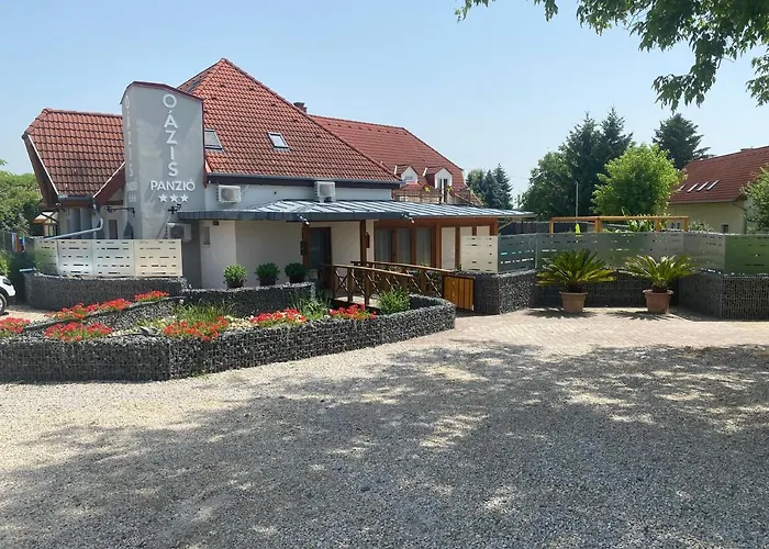 Oázis Panzió Bed & Breakfast Gyenesdiás
